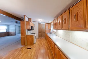 1412 Birchwood Ln, Eau Claire, WI 54703 - Photo 10