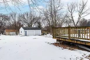 809 S 5th St, Saint Peter, MN 56082 - Photo 28