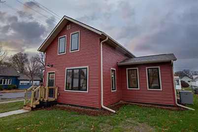 602 8th Street E, Winona, MN 55987 - Photo 2