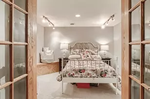 17064 Candlewood Pkwy, Eden Prairie, MN 55347 - Photo 46