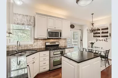 17064 Candlewood Parkway, Eden Prairie, MN 55347 - Photo 16