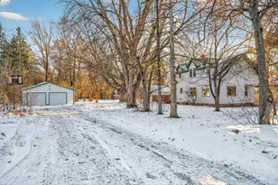 676 Birch Ln S, Shoreview, MN 55126 - Photo 2