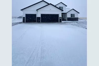 4123 50th Street N, Reile's Acres, ND 58102 - Photo 1