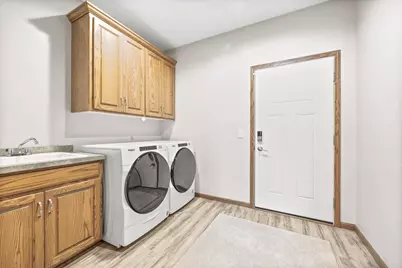 804 Mitchell Court, Glencoe, MN 55336 - Photo 14