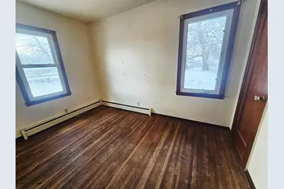 1315 11th Avenue, Clarkfield, MN 56223 - Photo 8