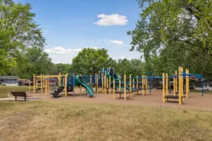 6017 Sumter Pl N, New Hope, MN 55428 - Photo 34