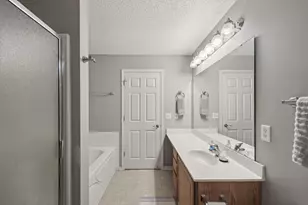 20330 Kensfield Trail, Lakeville, MN 55044 - Photo 28