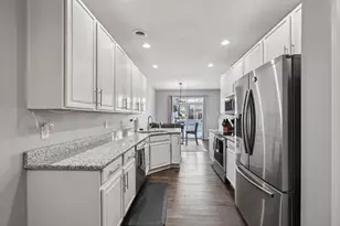 20330 Kensfield Trail, Lakeville, MN 55044 - Photo 2