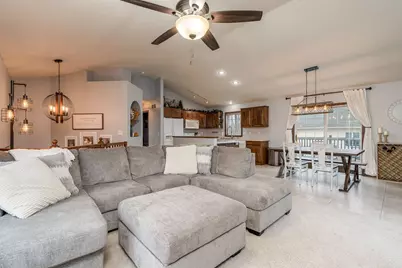 900 10th Street SE, Waseca, MN 56093 - Photo 8