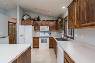 900 10th Street SE, Waseca, MN 56093 - Photo 14