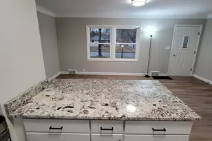 934 Orange Ave E, Saint Paul, MN 55106 - Photo 8