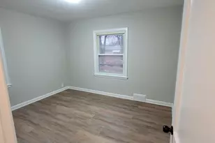 934 Orange Ave E, Saint Paul, MN 55106 - Photo 10