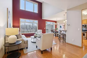 589 Crane Creek Ln, Eagan, MN 55121 - Photo 2