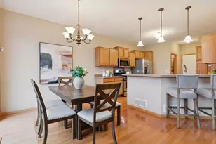 589 Crane Creek Ln, Eagan, MN 55121 - Photo 8