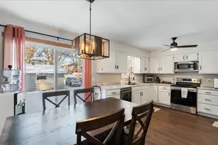 1707 10th Ave SE, Saint Cloud, MN 56304 - Photo 2