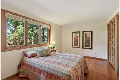 2305 Brookridge Avenue, Golden Valley, MN 55422 - Photo 8