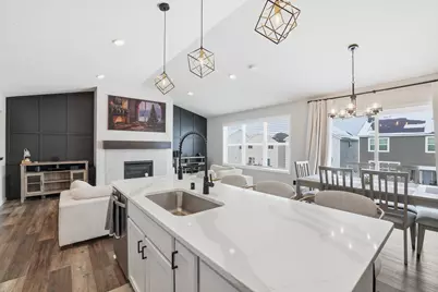 6886 102nd Street S, Cottage Grove, MN 55016 - Photo 1