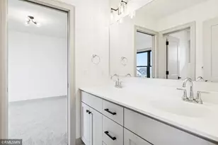 5042 Airlake Draw, Woodbury, MN 55129 - Photo 56