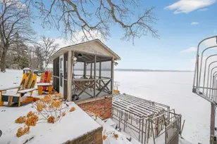 939 Park Ave, Mahtomedi, MN 55115 - Photo 40