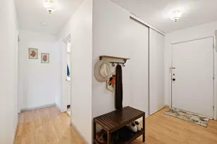 4350 Brookside Ct, Edina, MN 55436 - Photo 14