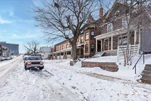 721 E 2nd St, Duluth, MN 55805 - Photo 6