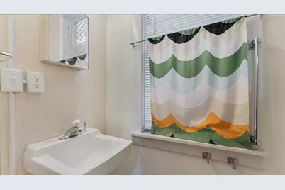 721 E 2nd Street, Duluth, MN 55805 - Photo 20