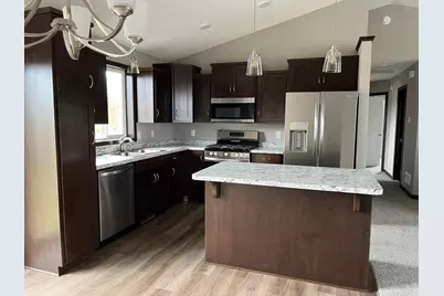 22840 Silver Avenue, Saint Augusta, MN 56301 - Photo 2