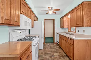 3012 Aquila Ave N, Crystal, MN 55427 - Photo 12