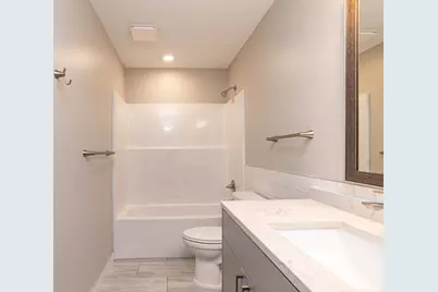 1106 Hawthorne Avenue E, Saint Paul, MN 55106 - Photo 26