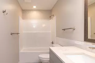 1106 Hawthorne Ave E, Saint Paul, MN 55106 - Photo 26