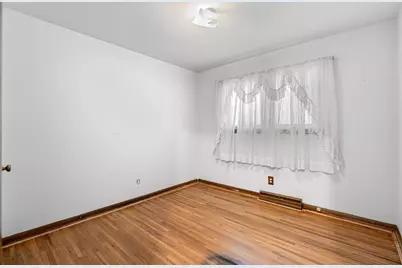 2010 11th Avenue NE, Austin, MN 55912 - Photo 16