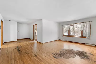 2010 11th Avenue NE, Austin, MN 55912 - Photo 10