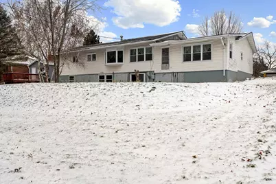 2010 11th Avenue NE, Austin, MN 55912 - Photo 2