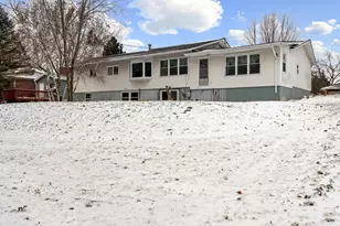 2010 11th Ave NE, Austin, MN 55912 - Photo 2