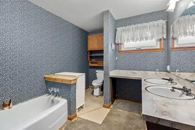 2010 11th Avenue NE, Austin, MN 55912 - Photo 18