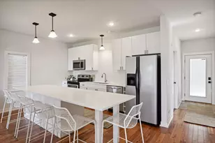 1086 11th Ave SE, Minneapolis, MN 55414 - Photo 4