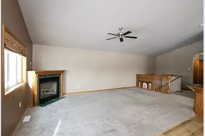 720 Tyler Street SW, Hutchinson, MN 55350 - Photo 10