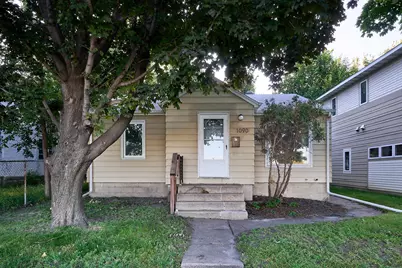1090 11th Avenue SE, Minneapolis, MN 55414 - Photo 1