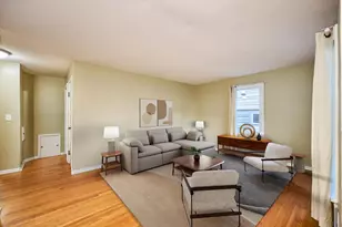 1090 11th Ave SE, Minneapolis, MN 55414 - Photo 2