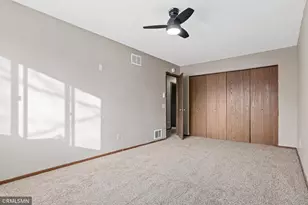 2451 Wimbledon Bay, Woodbury, MN 55125 - Photo 24