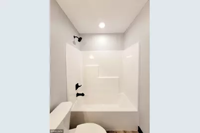 320 Falcon Run, Eagle Lake, MN 56024 - Photo 18