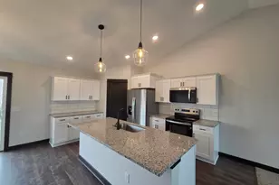 320 Falcon Run, Eagle Lake, MN 56024 - Photo 2