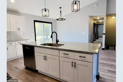 320 Falcon Run, Eagle Lake, MN 56024 - Photo 6