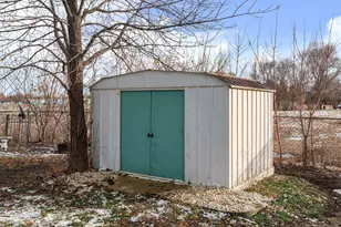 211 12th Ave SW, Austin, MN 55912 - Photo 12