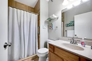 1331 Lake Dr W, Chanhassen, MN 55317 - Photo 32