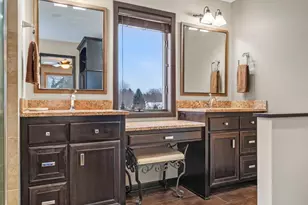 4890 Cottonwood Ln N, Plymouth, MN 55442 - Photo 24