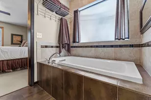 4890 Cottonwood Ln N, Plymouth, MN 55442 - Photo 26