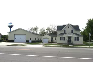 421 8th Ave, Madison, MN 56256 - Photo 1