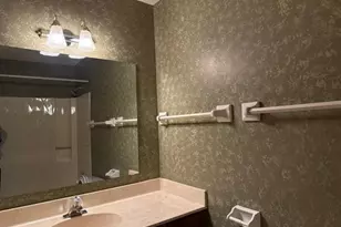 500 Etna St, Saint Paul, MN 55106 - Photo 20