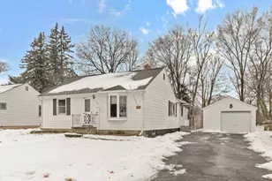 128 Charles Ave, Red Wing, MN 55066 - Photo 2